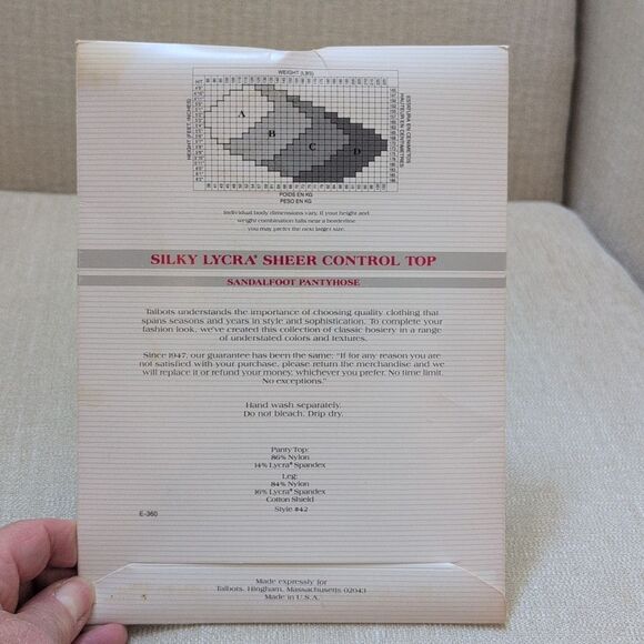 Talbots Silky Sheer Control Top Sandalfoot Pantyhose in Seashell Size C Vintage - Picture 2 of 9